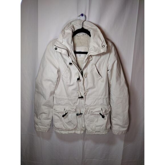 Sherpa Lined White Tie Closure Cozy Winter Coat Womens 4 H&M - Picture 2 of 13